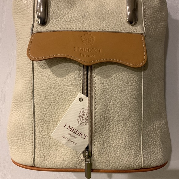 I Medici Italian leather crossbody bag convertible backpack handbag - Picture 6 of 11